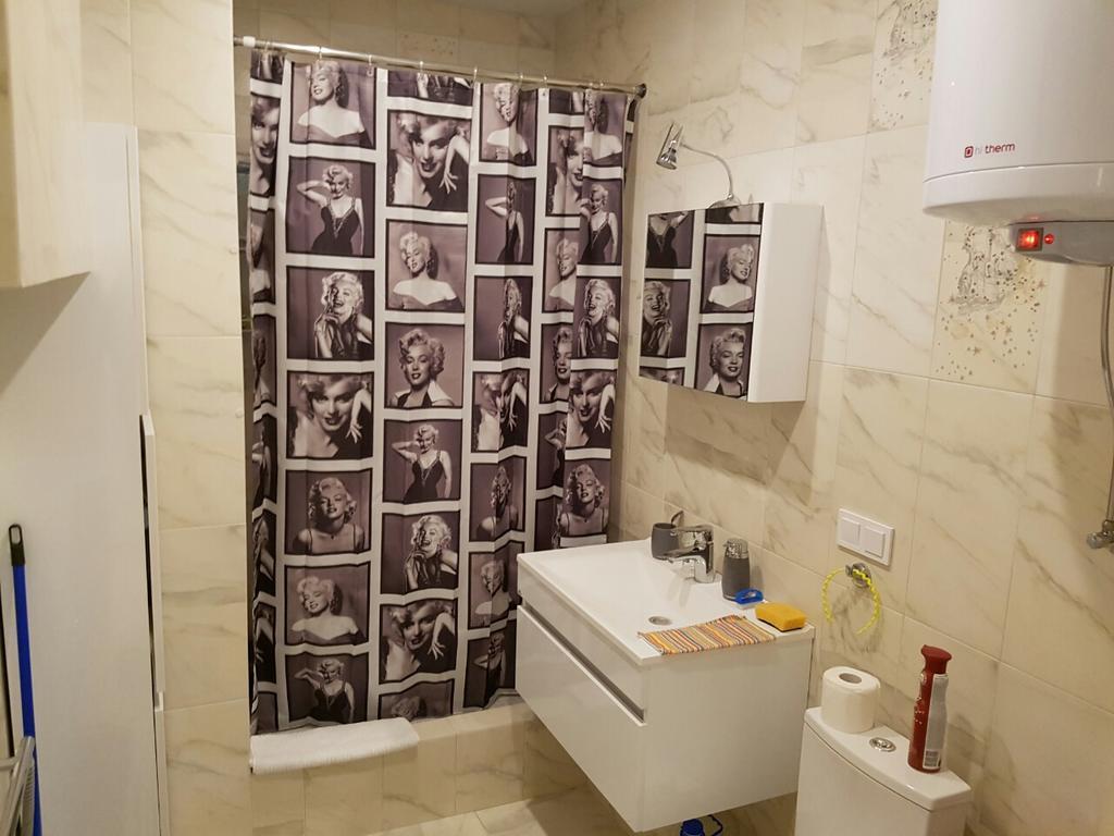 Comfort Apartment On Bogdanivska Street 7B 키예프 외부 사진